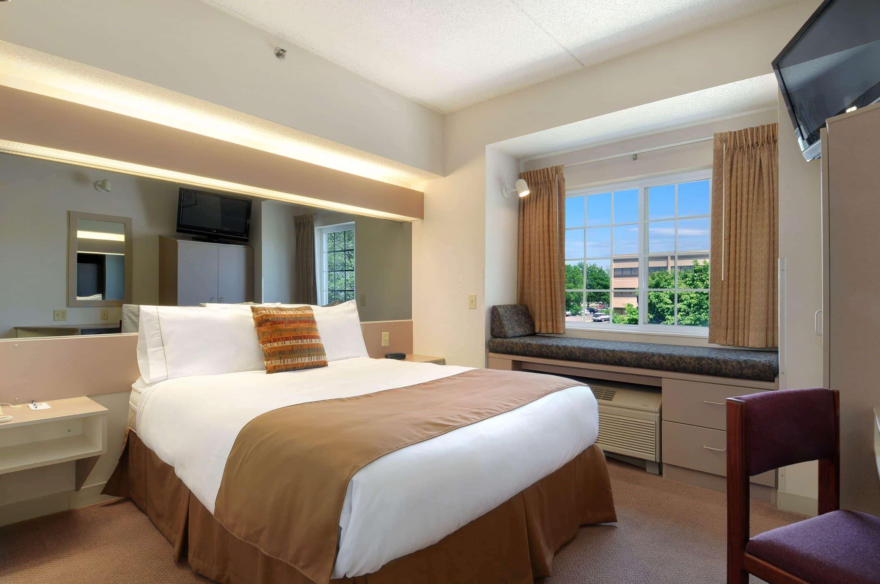Microtel Inn & Suites By Wyndham Bloomington Msp Airport Экстерьер фото