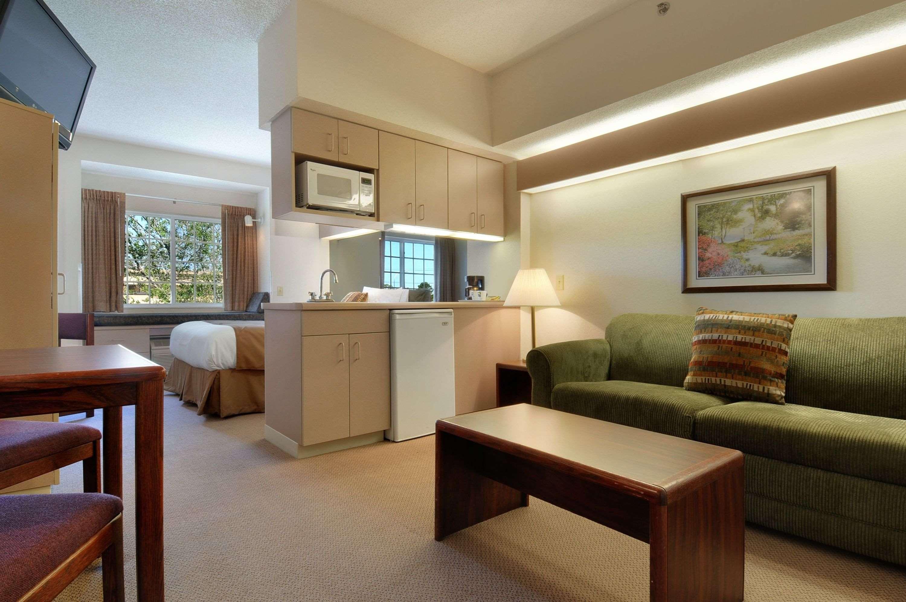 Microtel Inn & Suites By Wyndham Bloomington Msp Airport Экстерьер фото